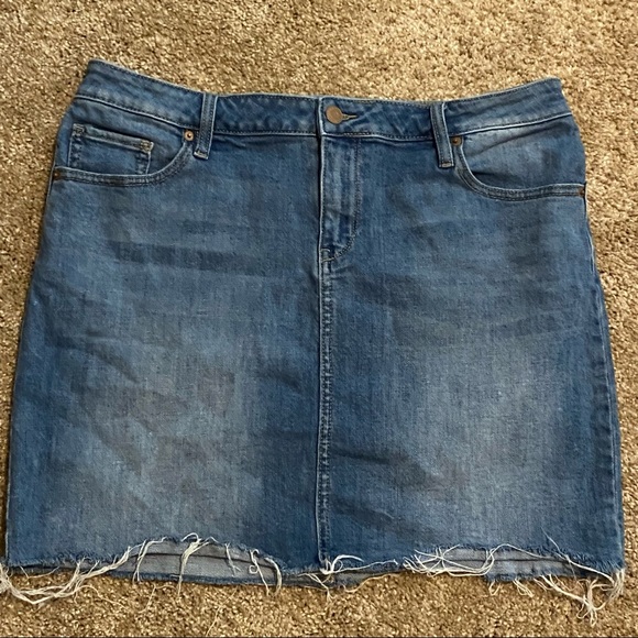 NY&CO early 2000’s denim skirt